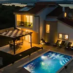 Ferienhaus Furesta *