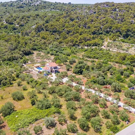 Holiday home Furesta *