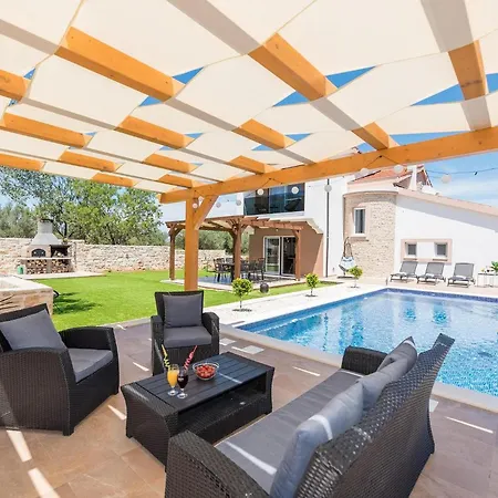 Holiday home Furesta