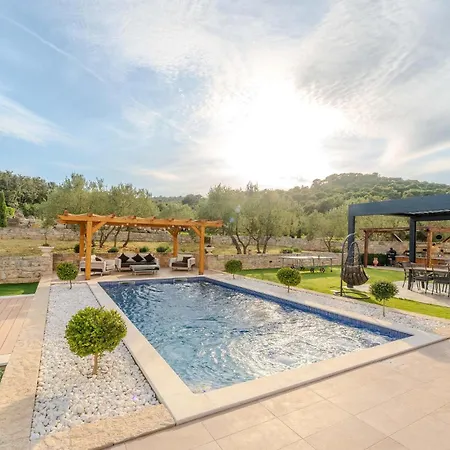 Holiday home Furesta