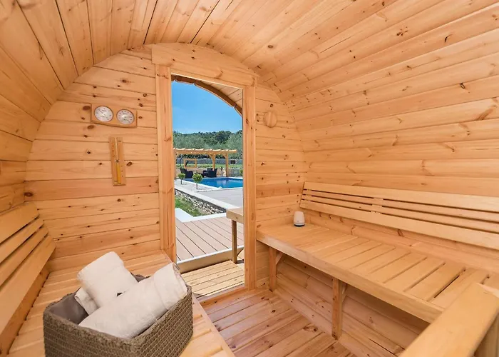 بيت للعطل Furesta