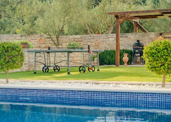 Furesta بيت للعطل